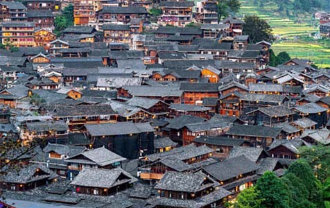 牡丹江6种常见的外墙仿石漆施工工艺！